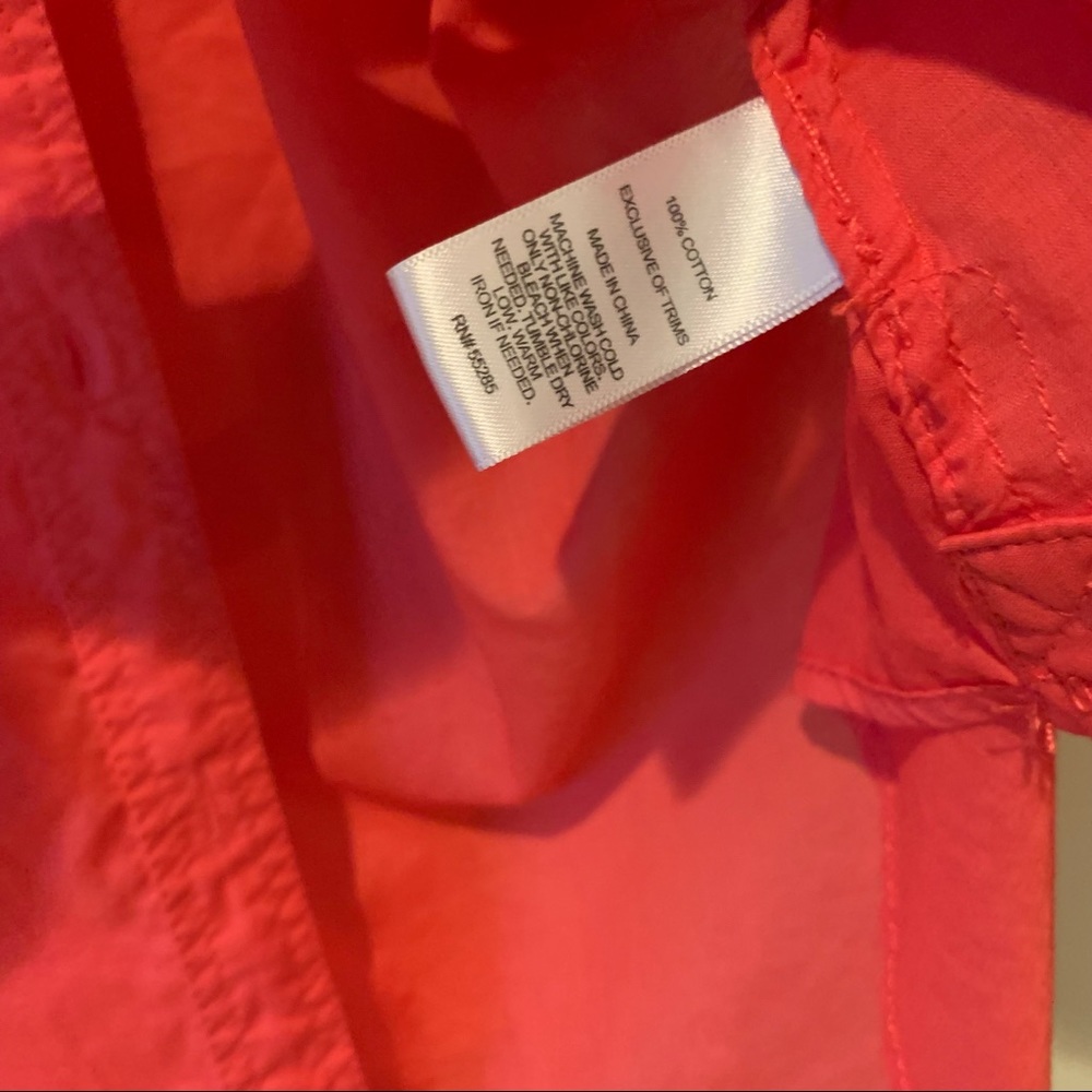 EXPRESS Lightweight Buttondown Top - Picture 5 of 5